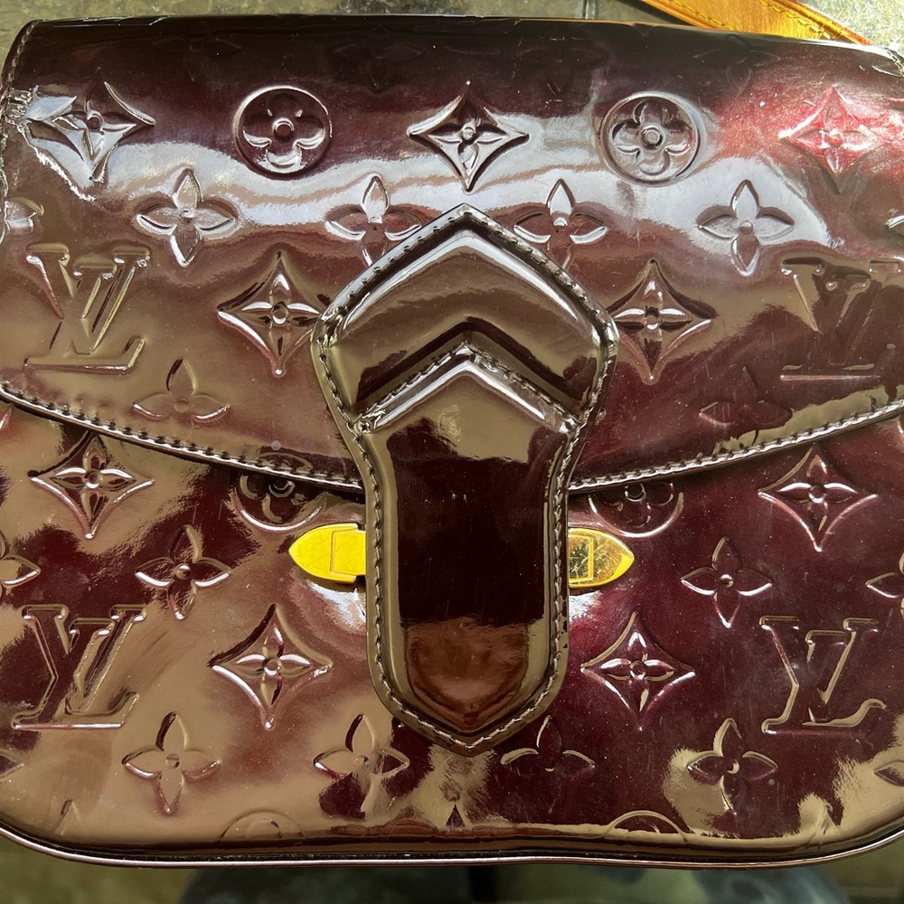 Authentic Louis Vuitton bellflower gm